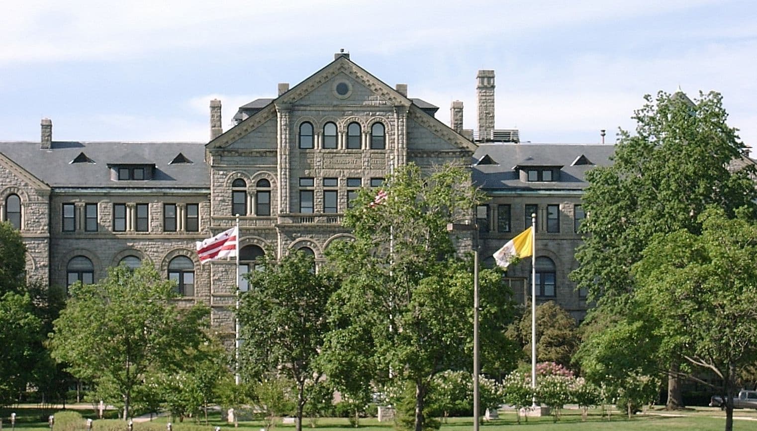 Catholic University of America. © Túrelio (via Wikimedia-Commons), 2000