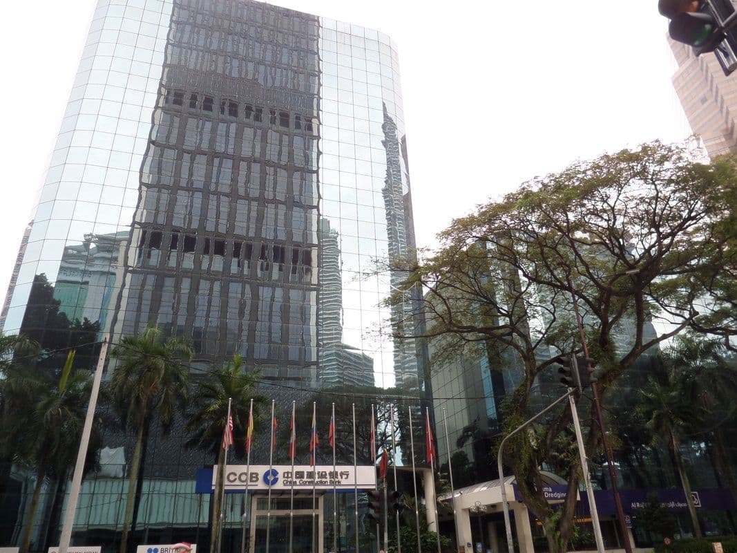 Kumpulan Akitek, Wisma Selanger Dredging building, Kuala Lumpur (1985).