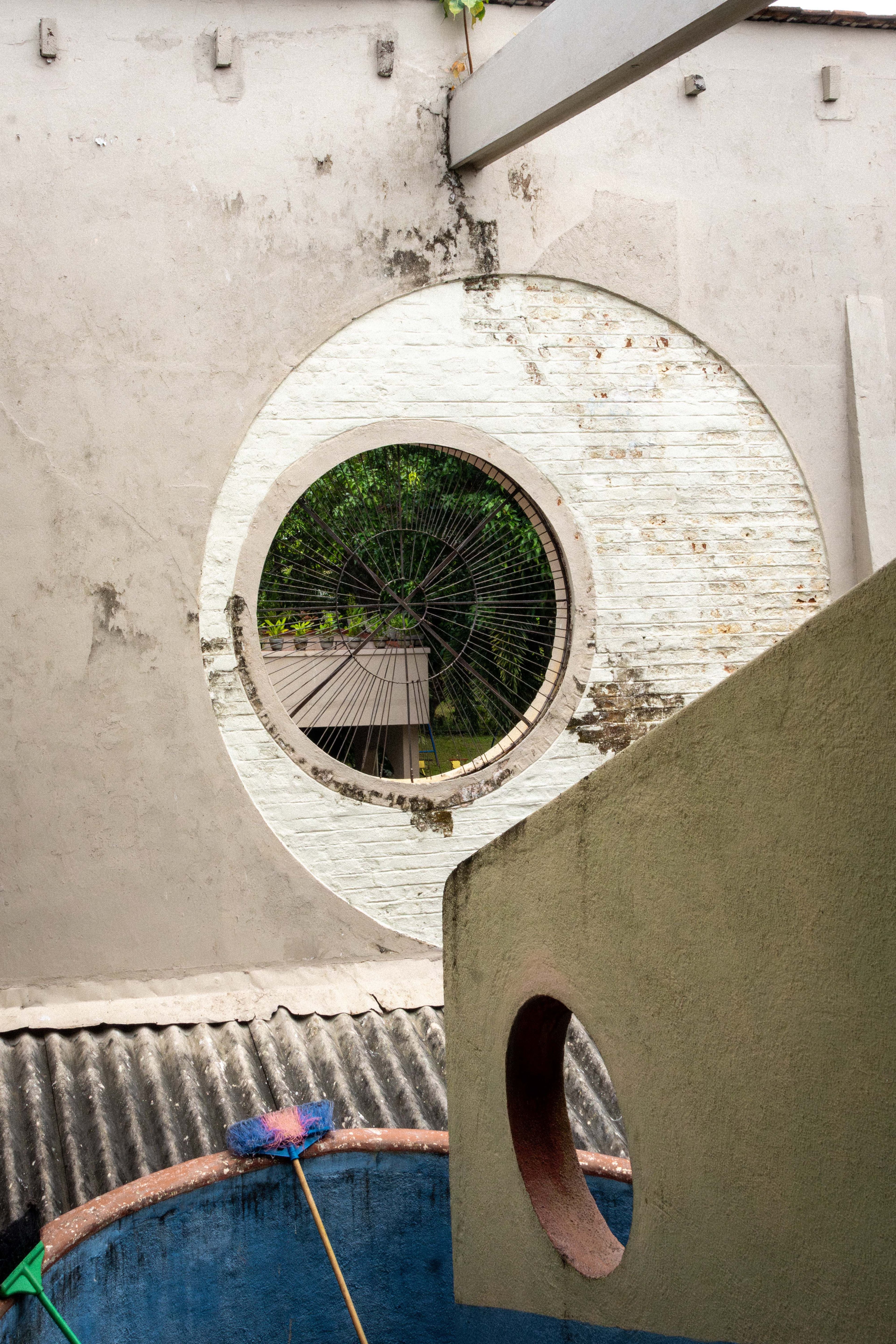 Valentine Gunasekara, St. Anthony's Nursery School, Colombo, 1973-74. Photograph: © Angus Taylor & Yael Hotomlansky.