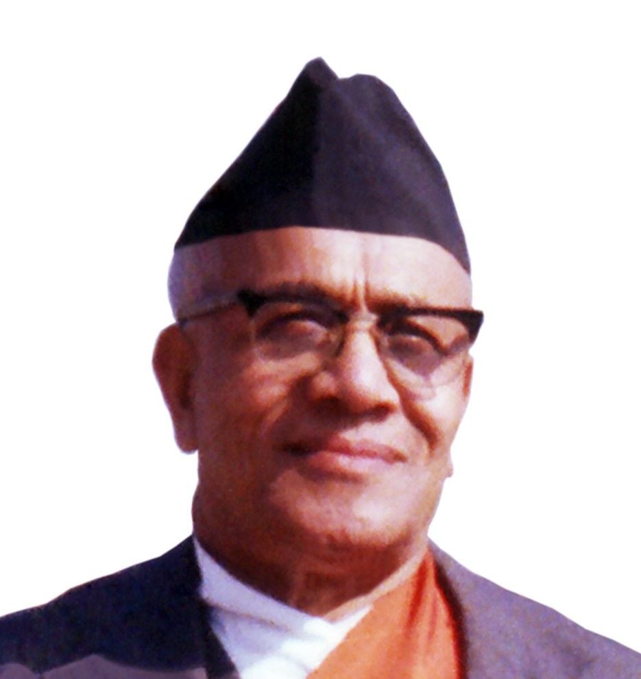 Kul Ratna Tuladhar: Family of Kul Ratna Tuladhar, CC BY-SA 3.0, https://commons.wikimedia.org/w/index.php?curid=17237066