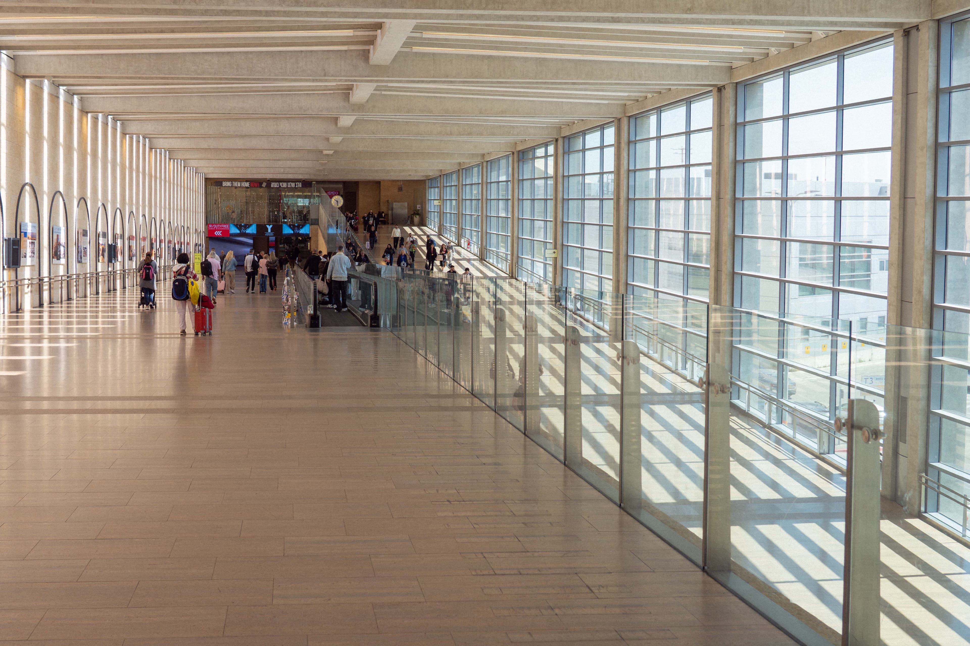 Ram Karmi, with Ada Karmi and SOM, Ben-Gurion Airport, Terminal 3. Photograph: © Yael Hotomlansky